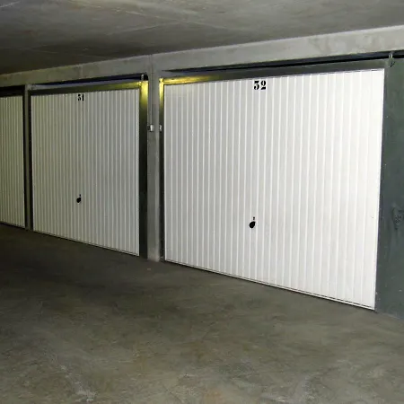Les Clos Apartment *